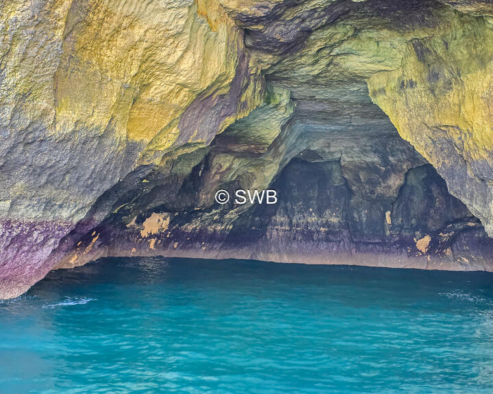 Echoes in the cave Echoes in the cave
